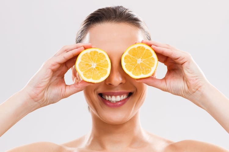 All You Need to Know About The Benefits of Vitamin C in Skin Care