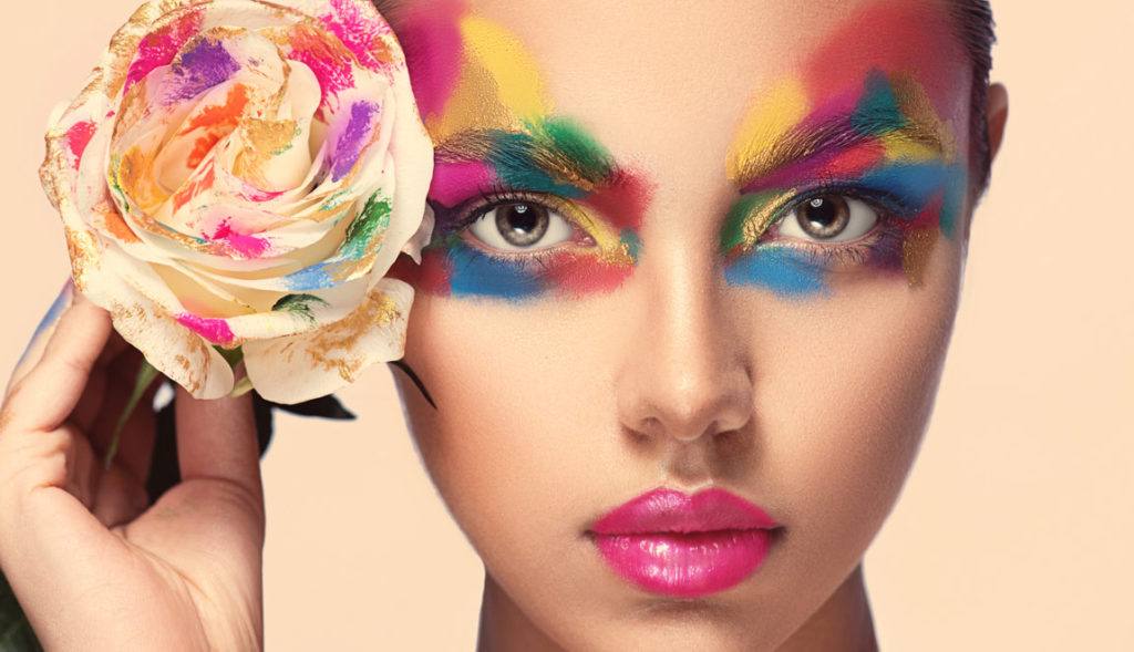 Colorful-Eye-Makeup-Looks-To-Push-You-Out-of-Your-Comfort-Zone