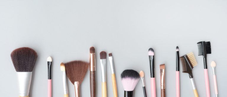 Confused about which makeup brushes do what? Get the 411 on all makeup brushes here!