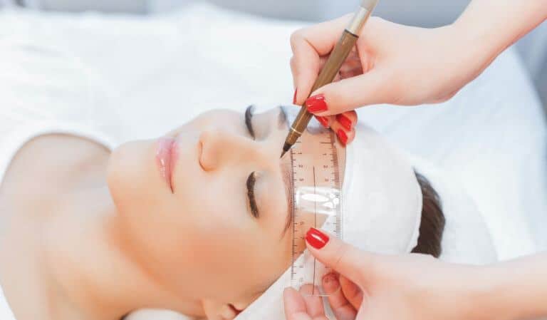 What is the Microblading Process? Pros and Cons Worth Knowing