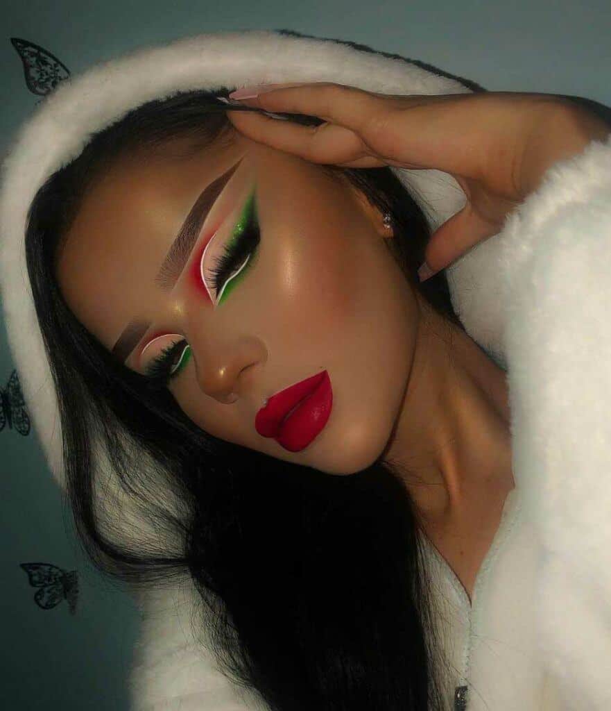 Glamorous Christmas makeup