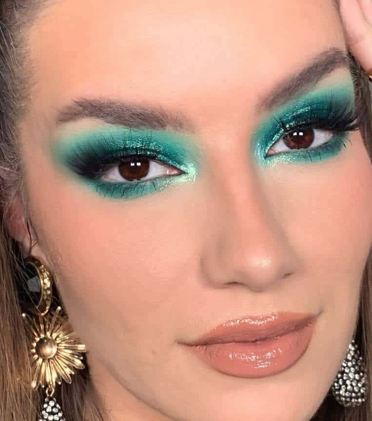 Turquoise Green Eyeshadow