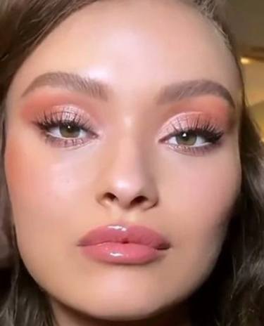pink and coral eyeshadow