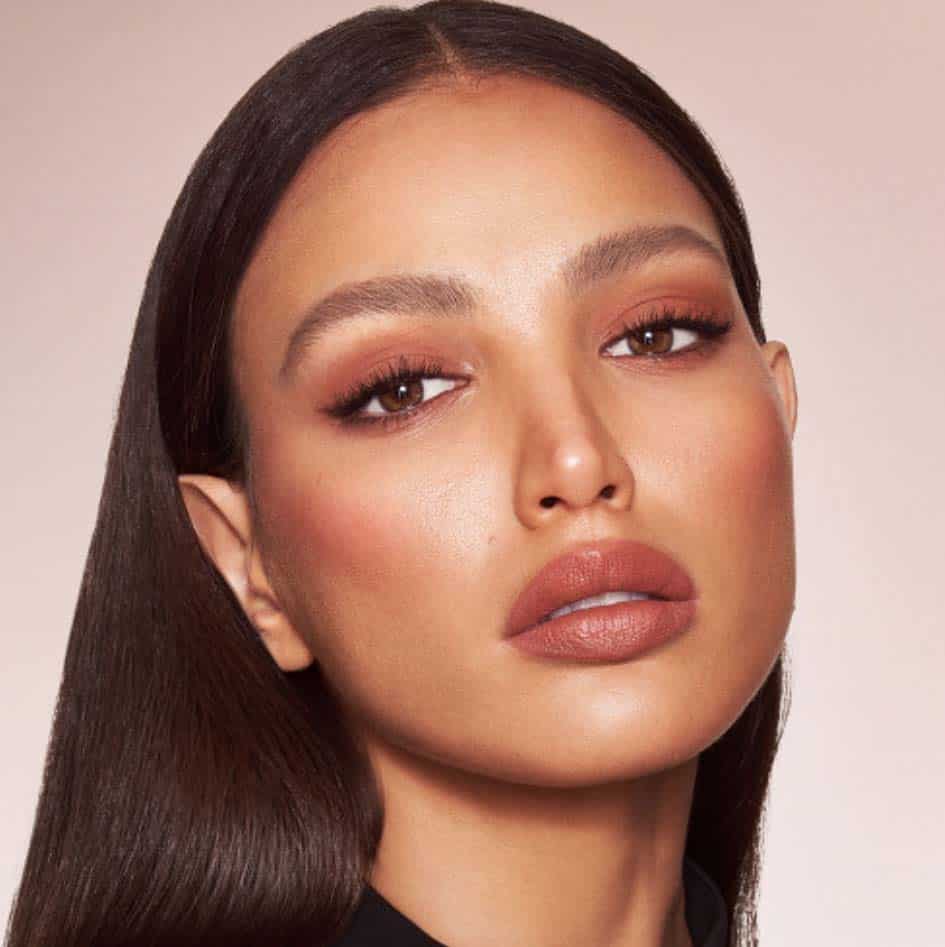 Super Chic Look In 5 – super sleek shades to take you from the boardroom to bar
