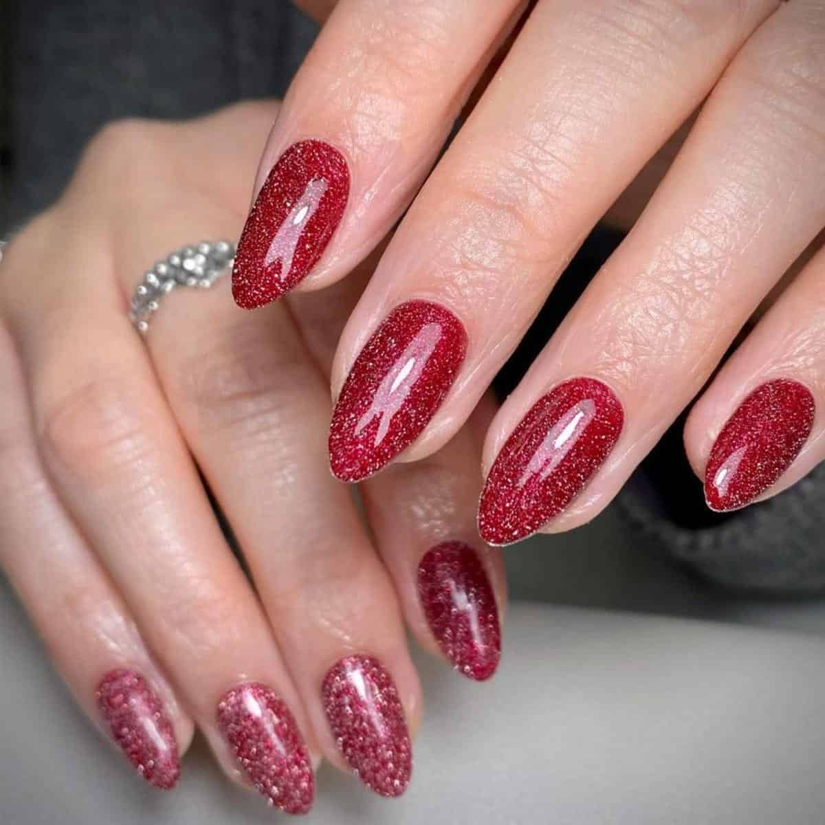 The-Best-Red-Glitter Nail Designs-for-the-Ultimate-Dazzle