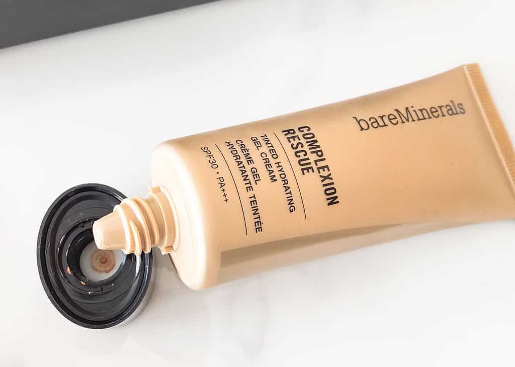 My Honest Review of the Bare Minerals Tinted Moisturizer