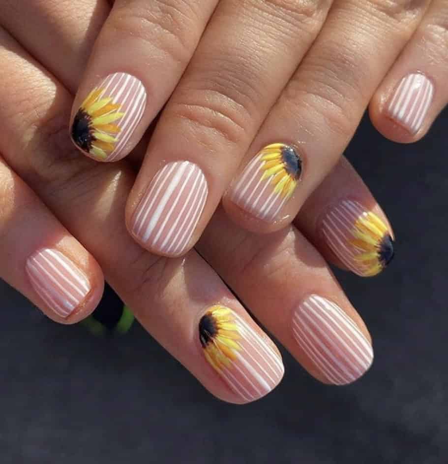 Sunflower Striped Nails